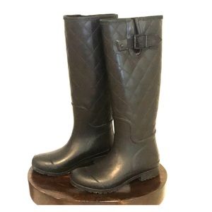 Sperry rubber rain boots